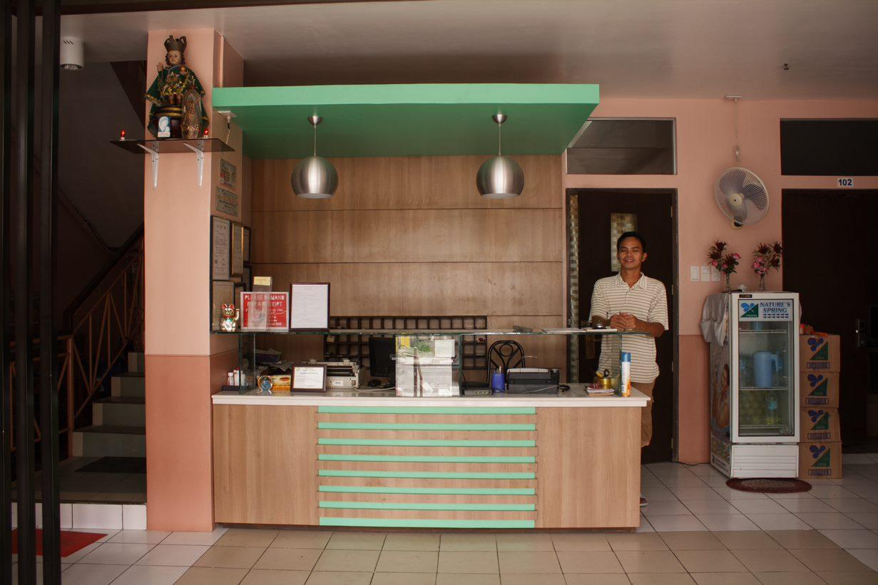 Gv Hotel - Maasin Maasin  Extérieur photo
