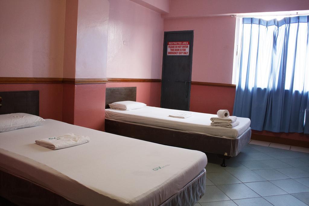 Gv Hotel - Maasin Maasin  Extérieur photo