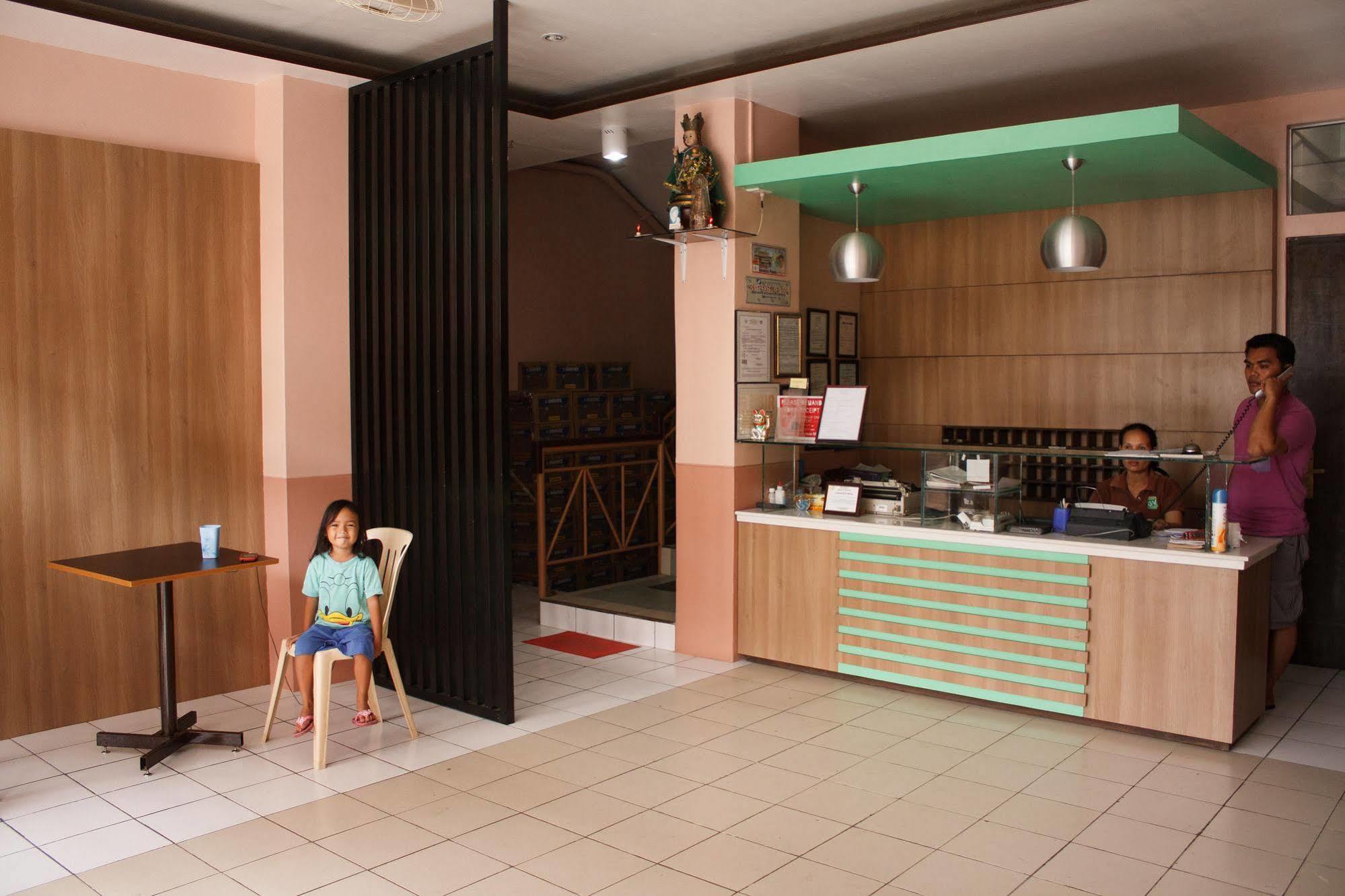Gv Hotel - Maasin Maasin  Extérieur photo