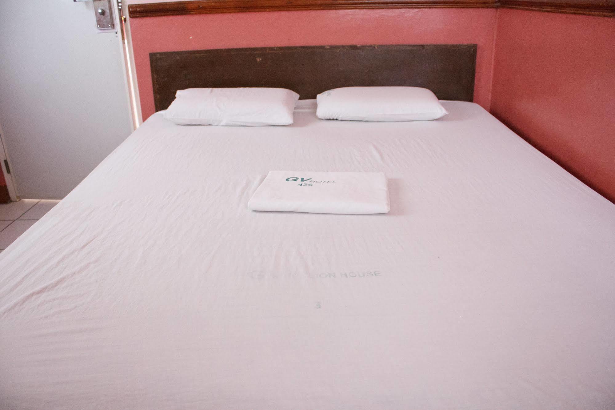 Gv Hotel - Maasin Maasin  Extérieur photo