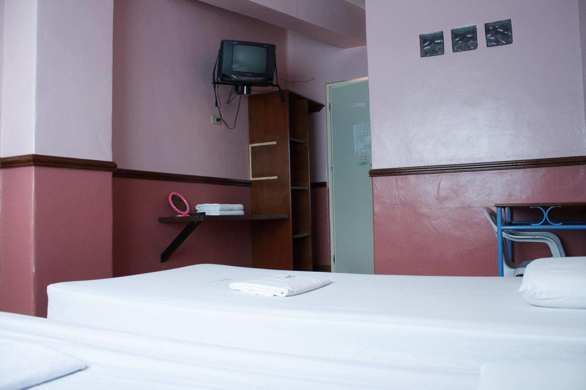Gv Hotel - Maasin Maasin  Extérieur photo